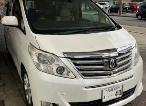 トヨタ　アルファード　